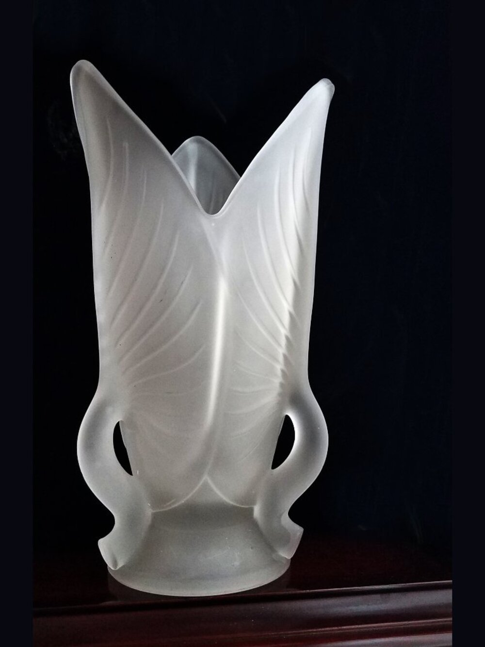 Vintage Barolac Czech Art Deco 1930s Frosted Glass Water Lily Tulip Leaf Vase